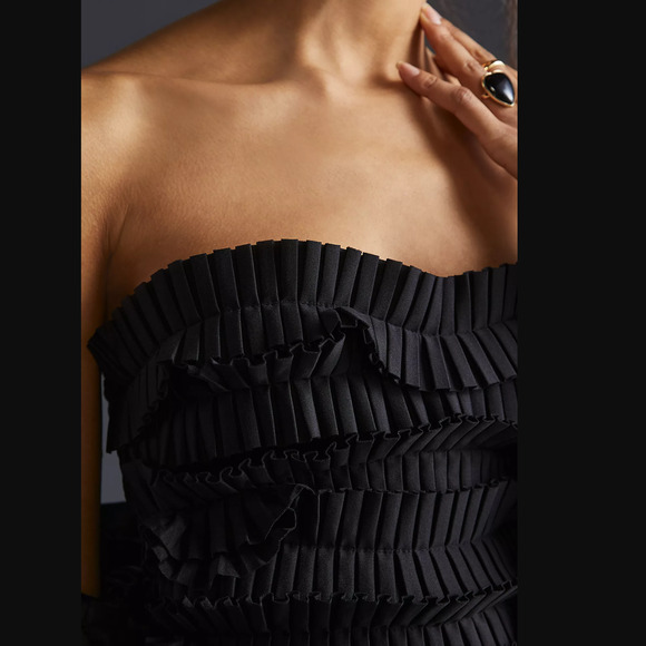 NWT Anthropologie Pleated Ruffle Black Tube Top - Medium - Picture 3 of 4